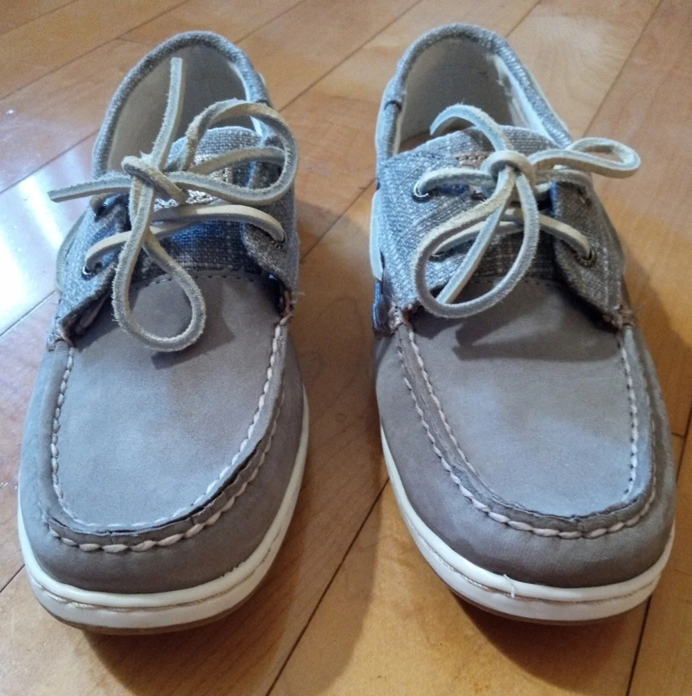 Sperry Topsider Bluefish sparkle gray deck shoes NWOB women size 6.5